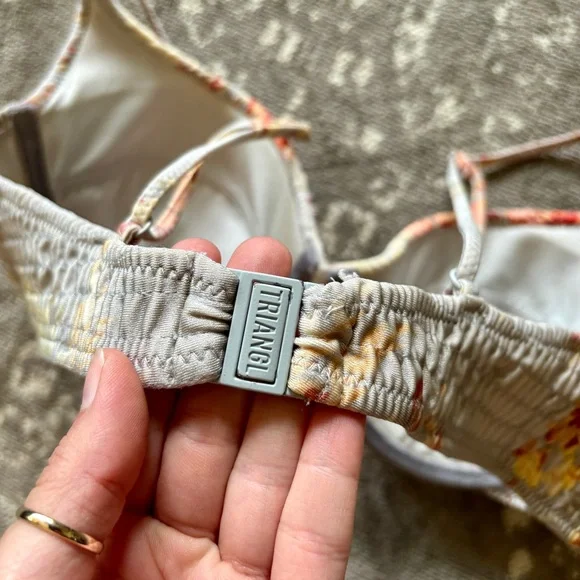 Triangl Bikini Set - Picture 6 of 7